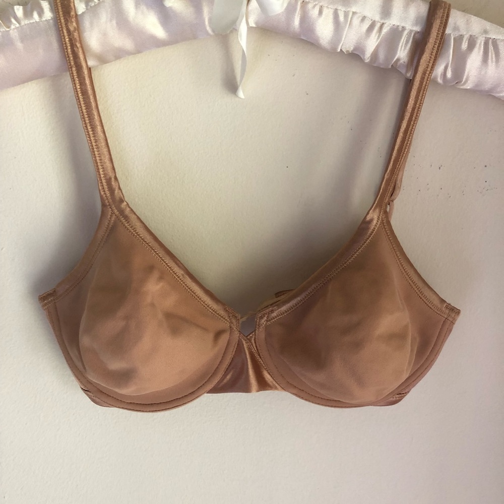 Lajaby underwire bra size 32C